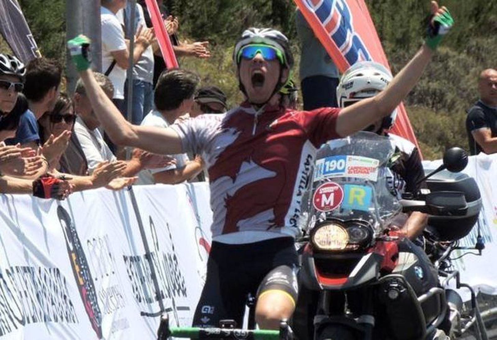 Rosón: “Será bonito correr la Vuelta a Zamora con el maillot de campeón de España”