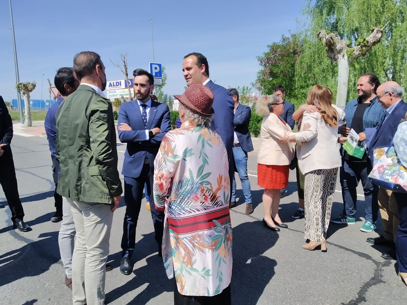 visita-secretario-de-estado-de-seguridad-al-cuartel-de-la-guardia-civil-de-santa-marta-2