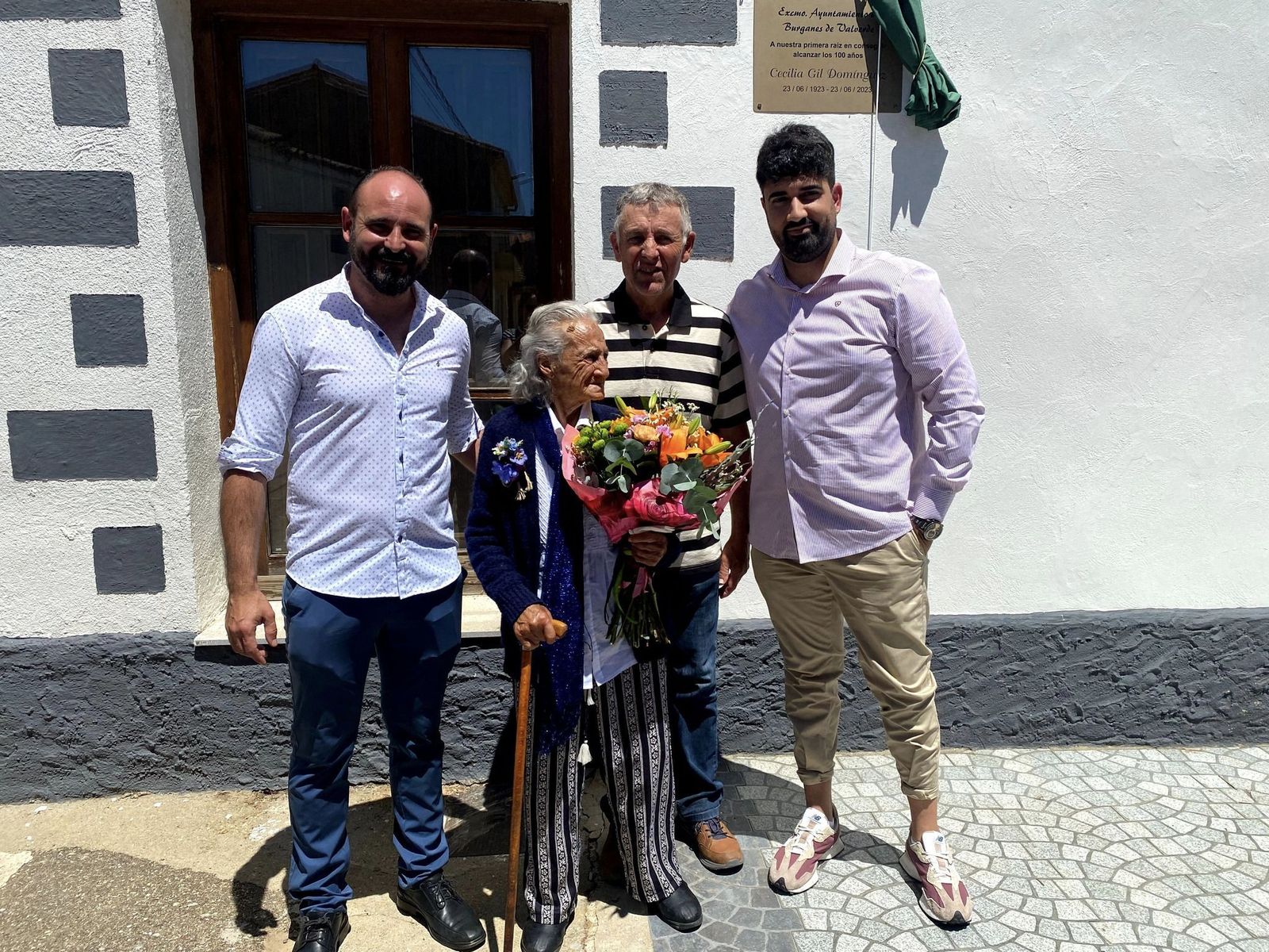 Burganes de Valverde homenajea a su vecina más centenaria