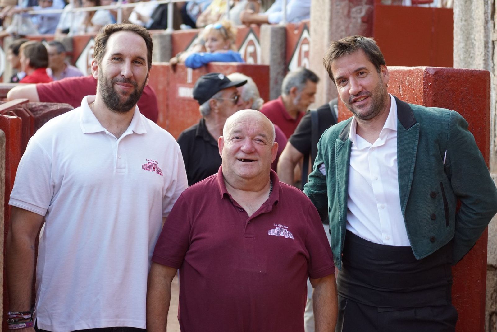 Así han vivido los salmantinos el primer festejo de la feria taurina 2025: imágenes del ambiente en los tendidos y en el patio de cuadrillas