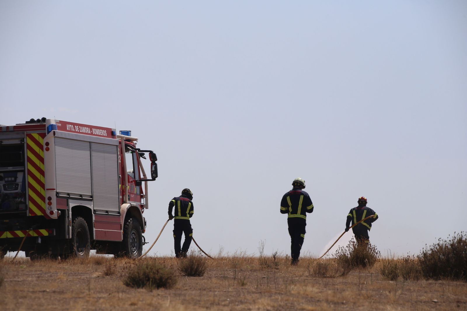 incendio-entre-muelas-del-pan-y-villaseco-foto-jl-leal-ical-13