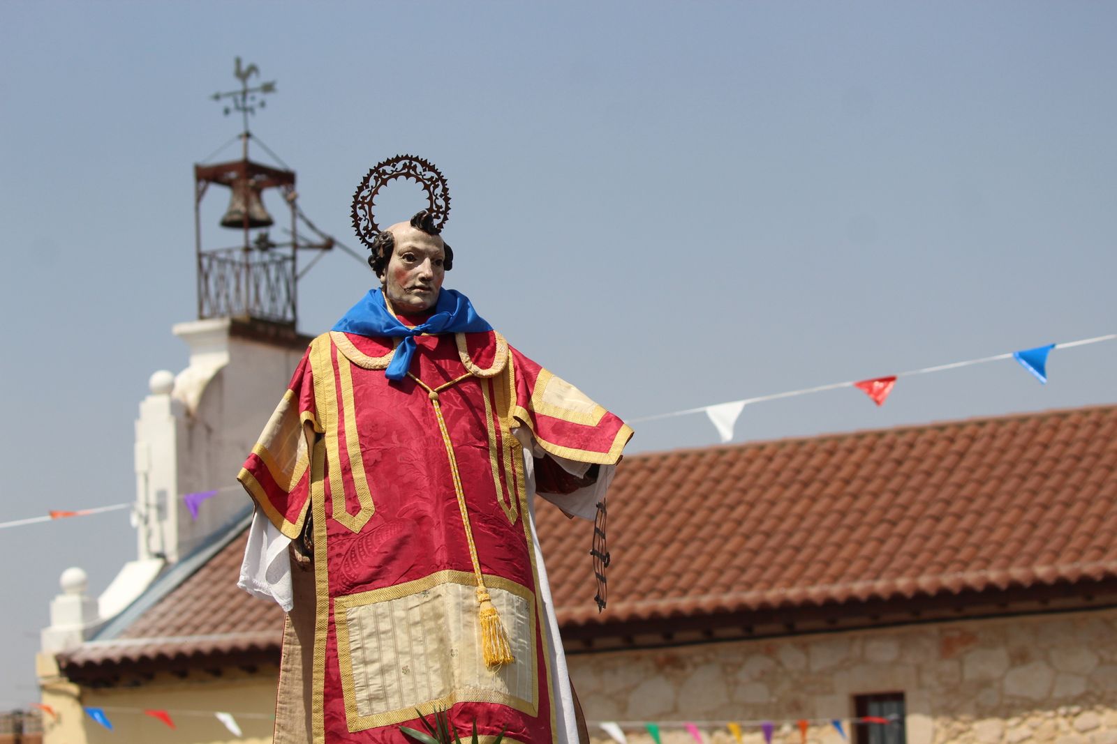 Los vecinos de Rollán arropan a su patrón San Lorenzo