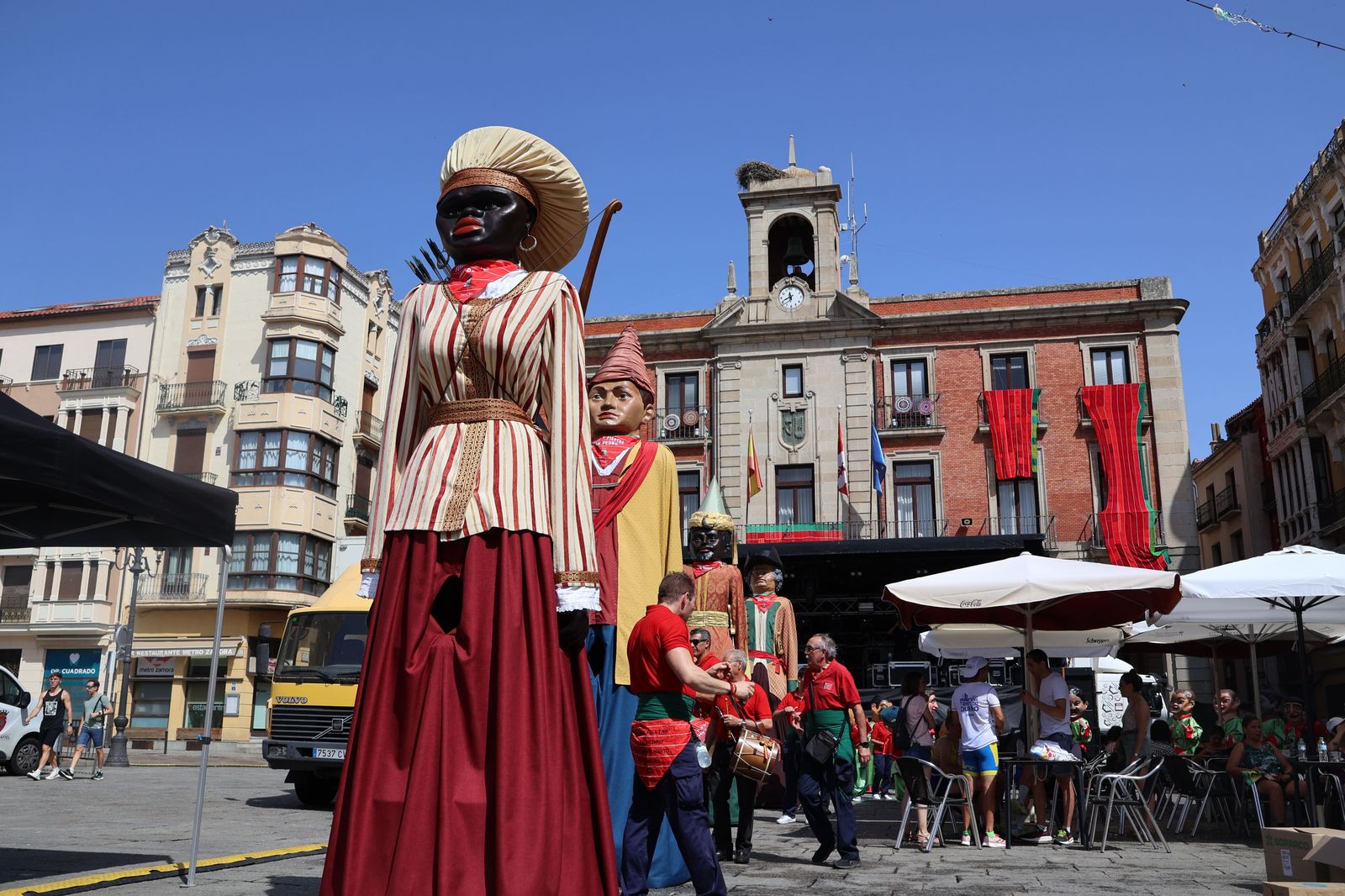 Pasacalles de Gigantes y Gigantillas (9).jpg