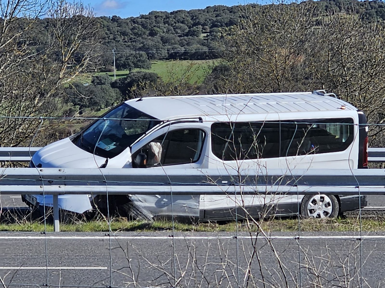 Al menos dos heridos en una colisión entre una furgoneta y un camión en la A-66, en Guijuelo