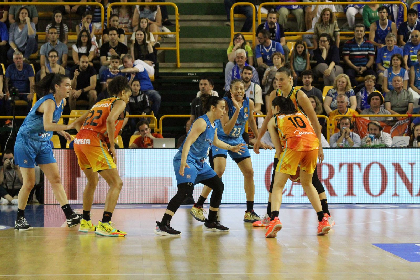 perfumerias-avenida-valencia-basket-41