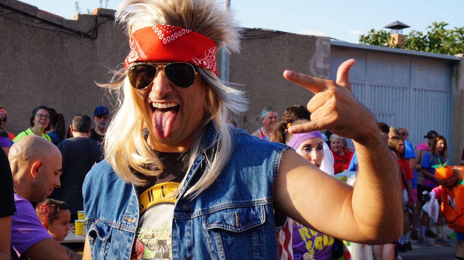 desfile-de-penas-en-castellanos-de-moriscos-39