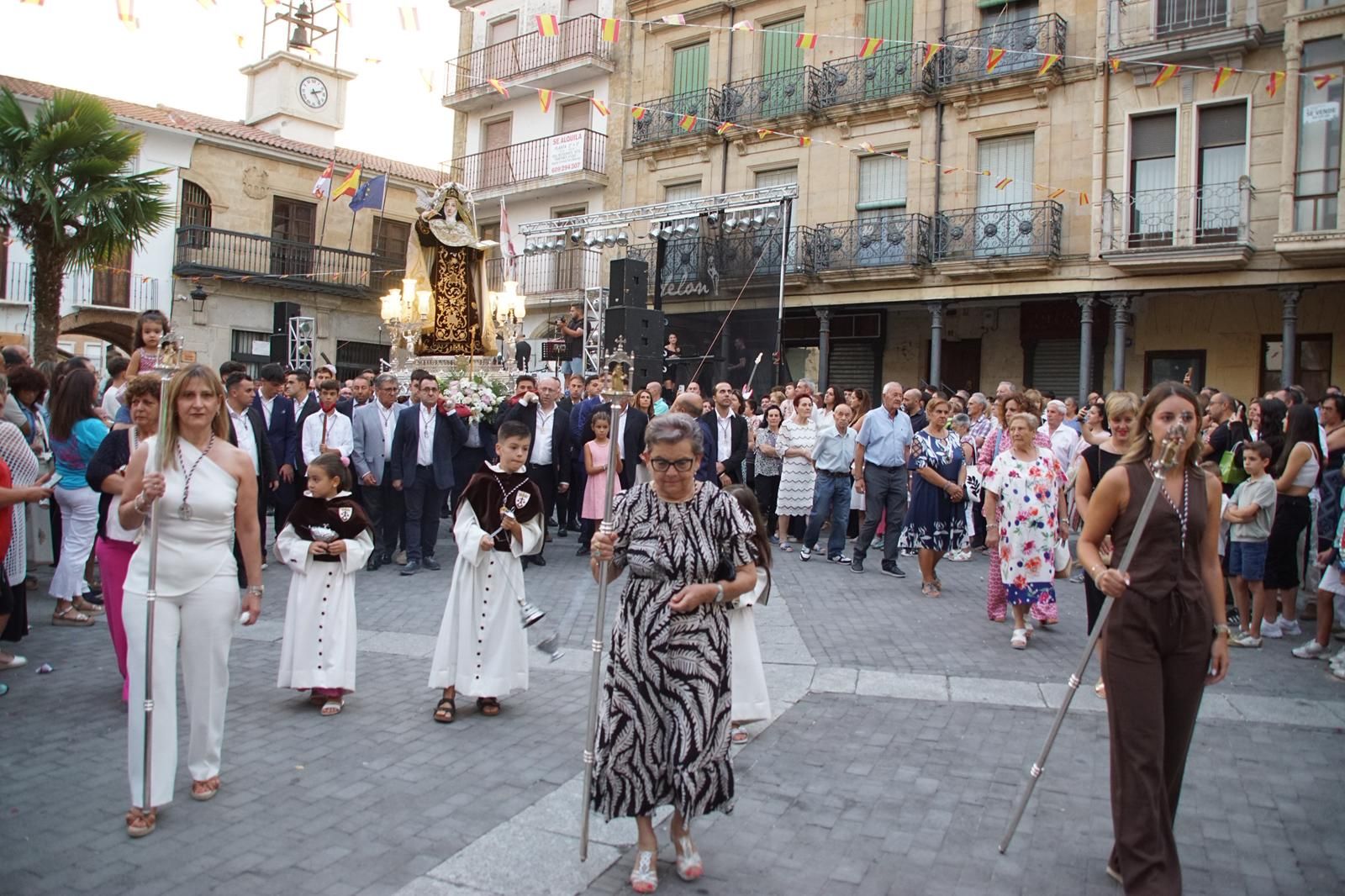 Procesión del regreso a clausura de Santa Teresa de Jesús