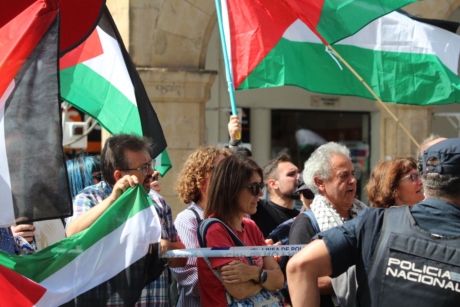 Protestas por Palestina al paso de la Vuelta Ciclista a España por Salamanca