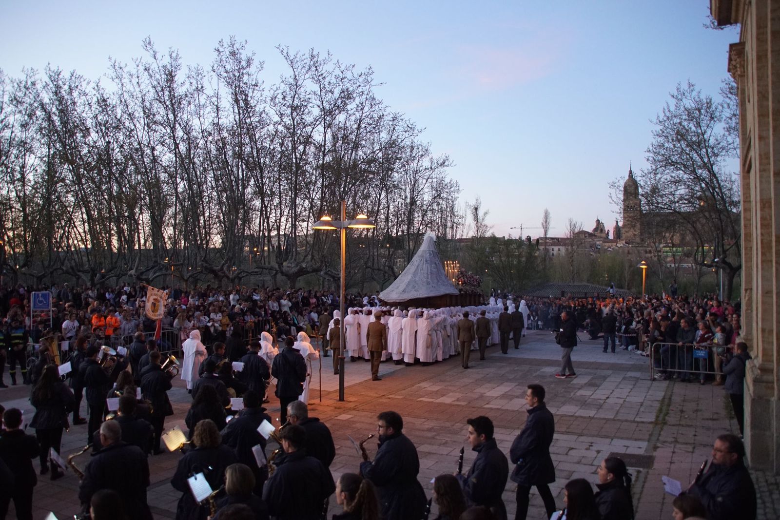 b742efec-f1c9-431c-bd9b-f045f22e072b