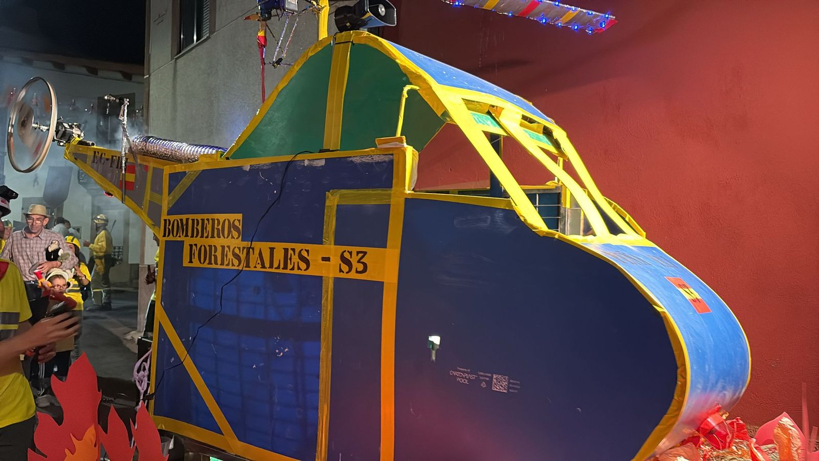 Desfile de carrozas en Pereña