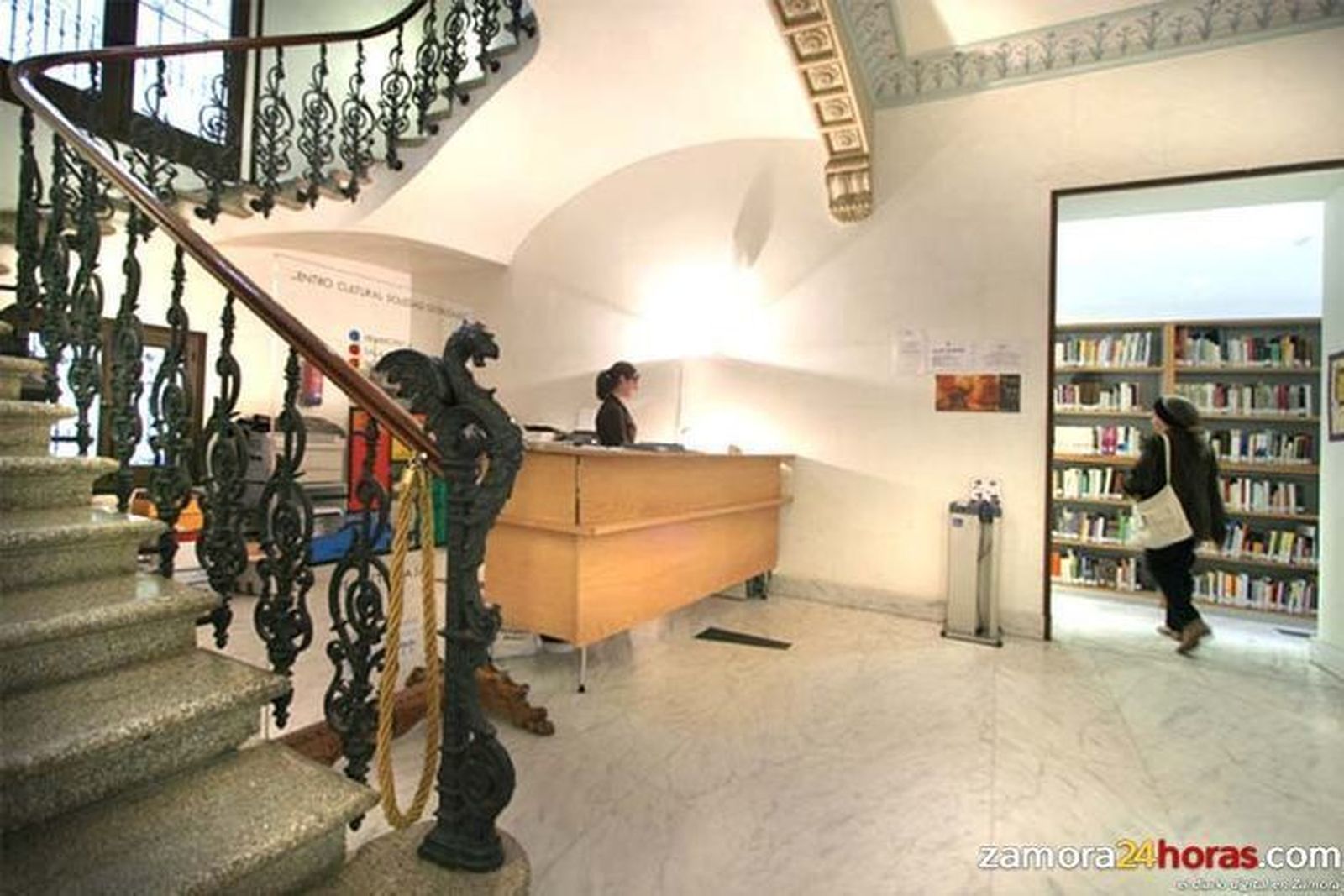 La 'Casa Solita' de Benavente expone la obra del fotógrafo astorgano Armando Casado