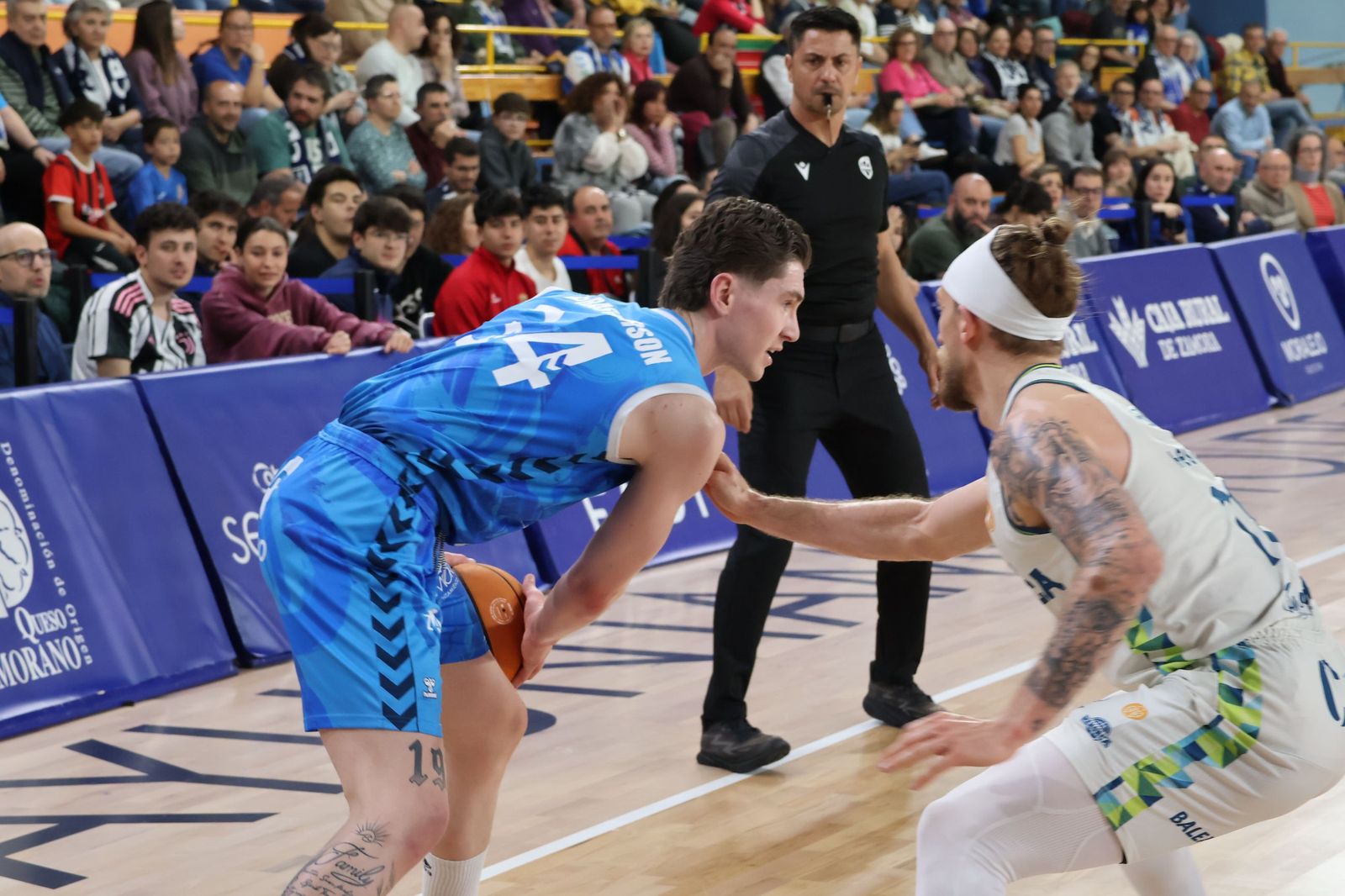 GALERÍA | El duelo entre el CB Zamora y el Hestia Menorca, en imágenes