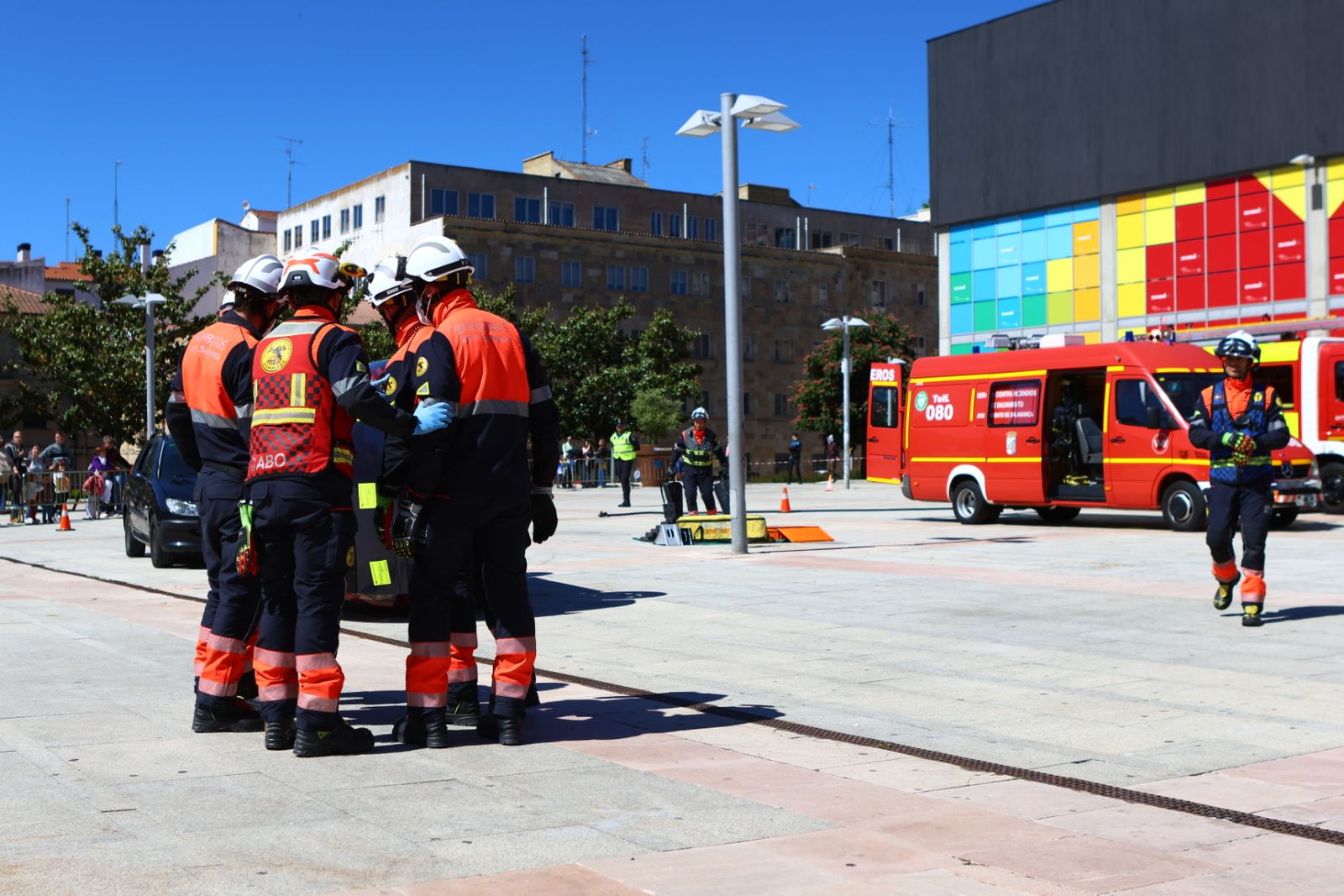 Simulacro de accidente de tráfico en la Plaza de La Concordia