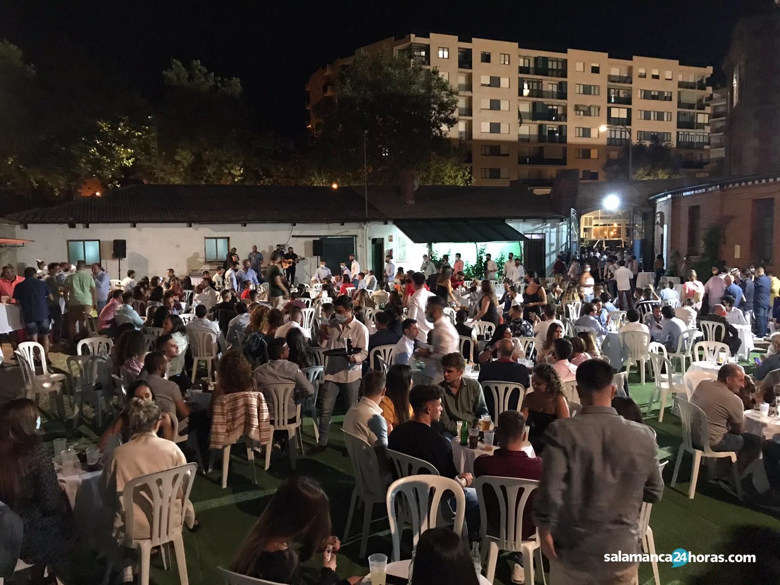 Fiesta La Glorieta toros (1)