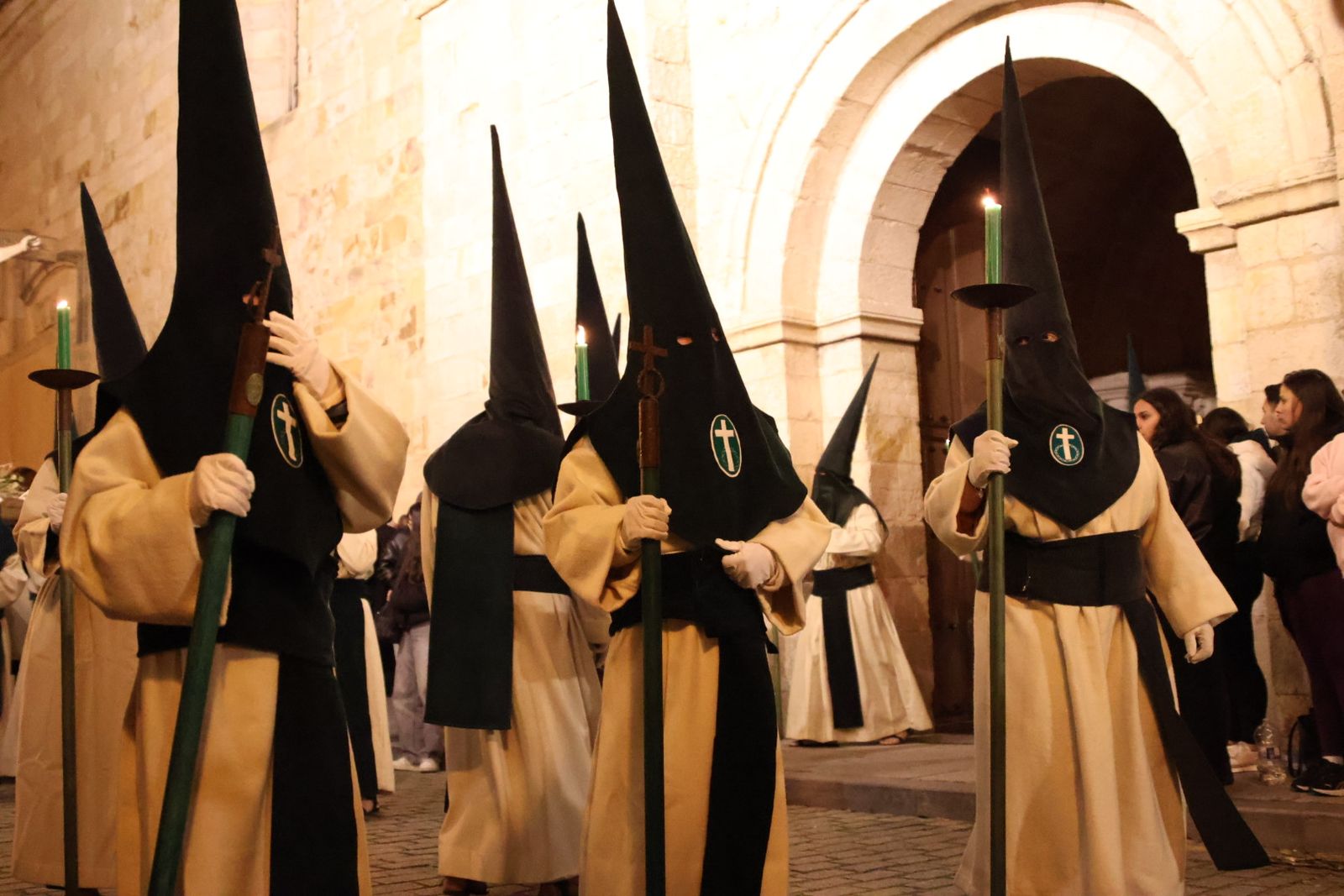 GALERÍA | Revive en imágenes la procesión de las Siete Palabras