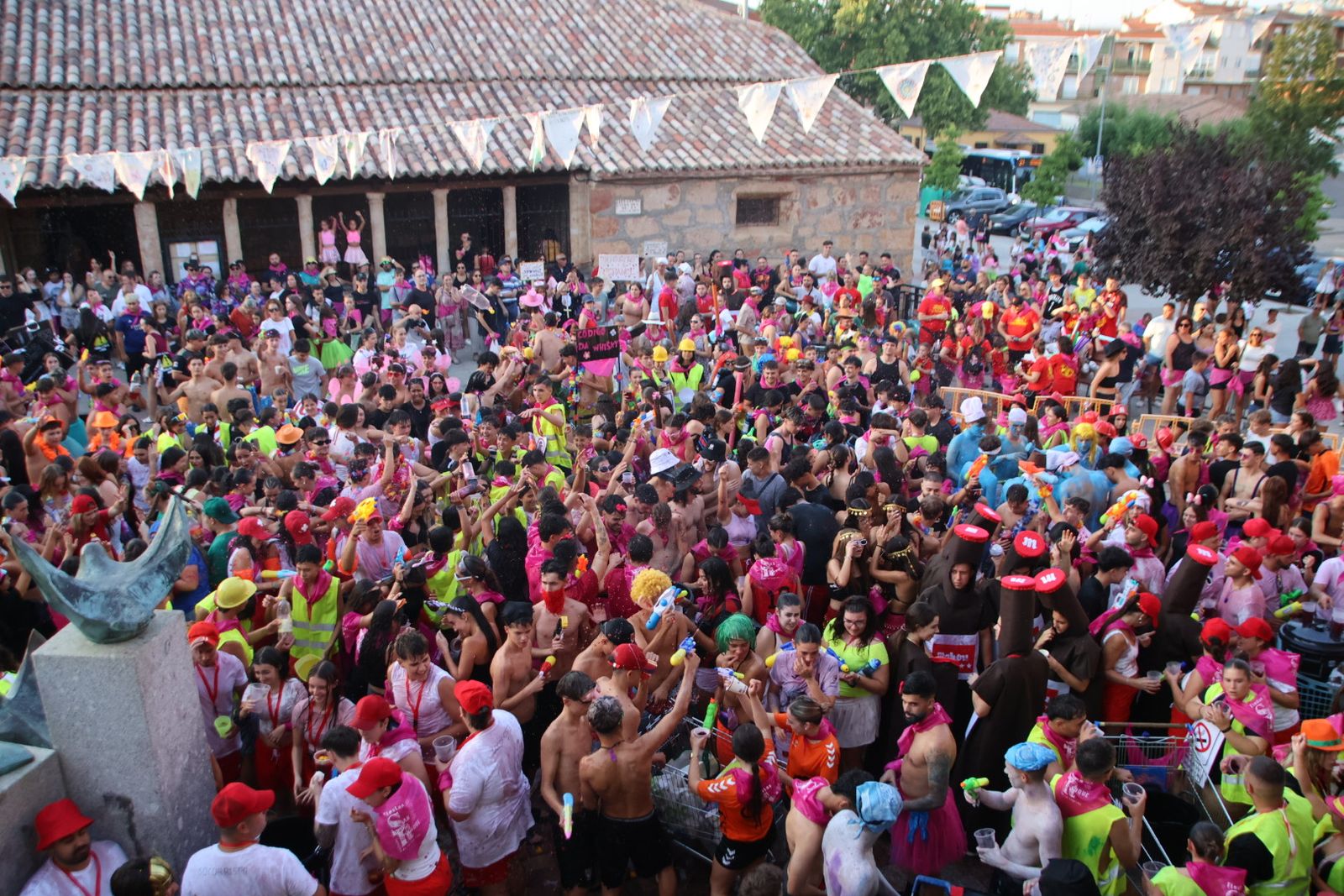 Chupinazo en Carbajosa con batucad