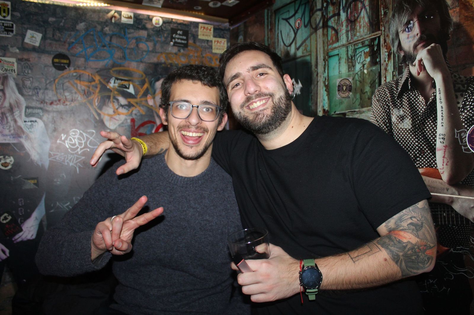 La fiesta de Salamanca moviliza a los jóvenes a divertirse a pesar del mal tiempo