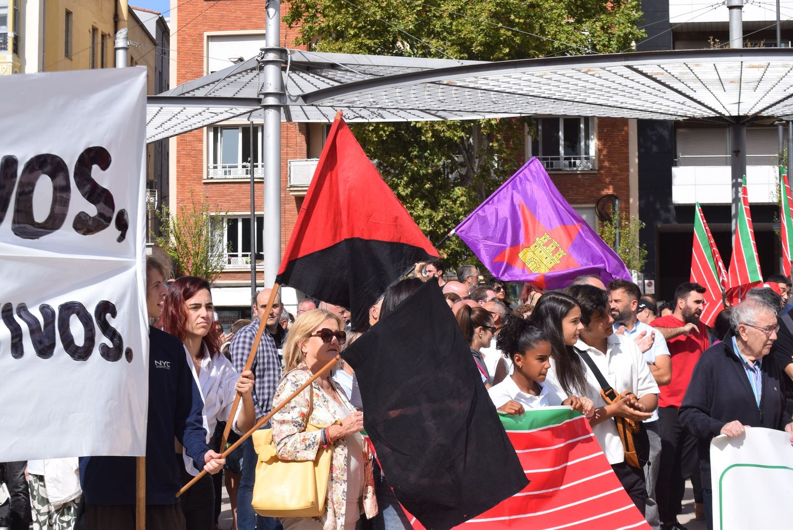 Concentración para reclamar "respeto y justicia" para Zamora tras los incendios