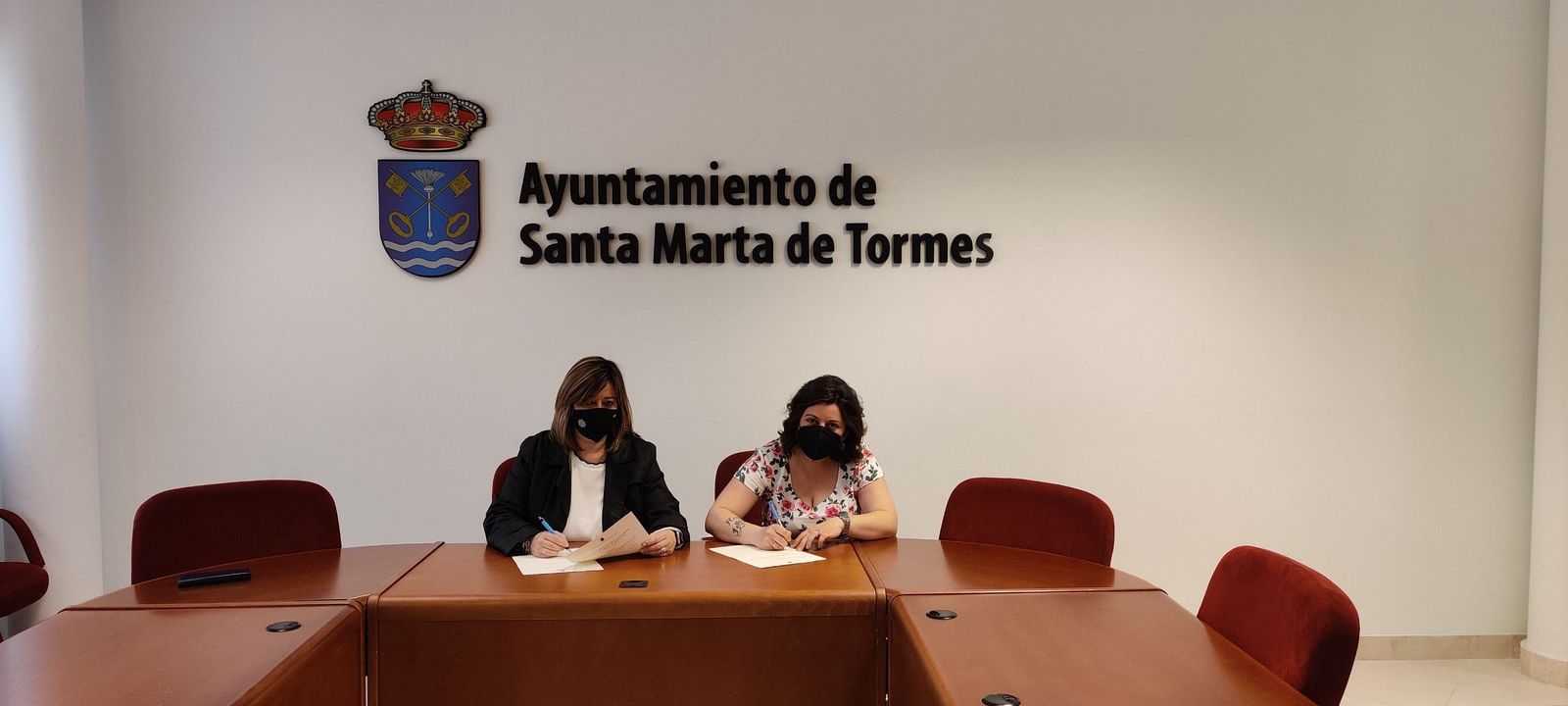 Los mayores con pocos recursos de Santa Marta podrán acceder a servicios de peluquería y estética