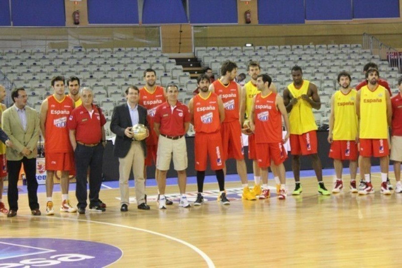 Espau00f1a Multiusos