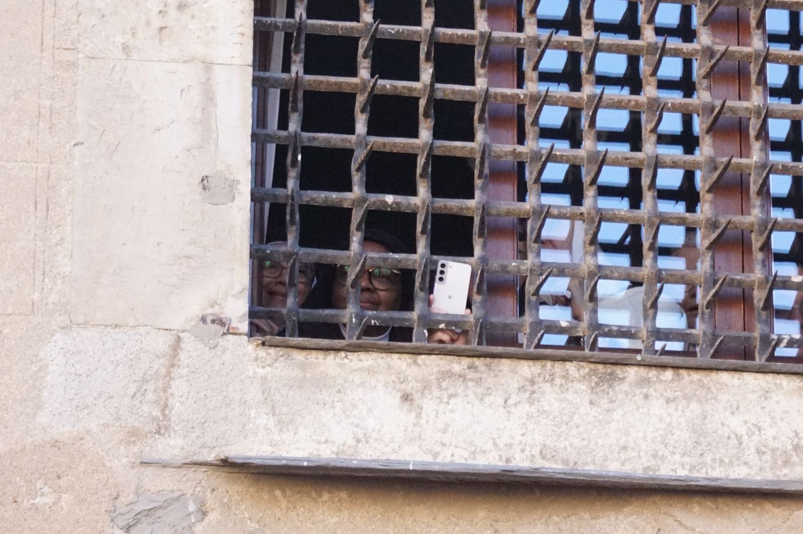 whatsapp-image-2025-05-24-at-20-11-32-2