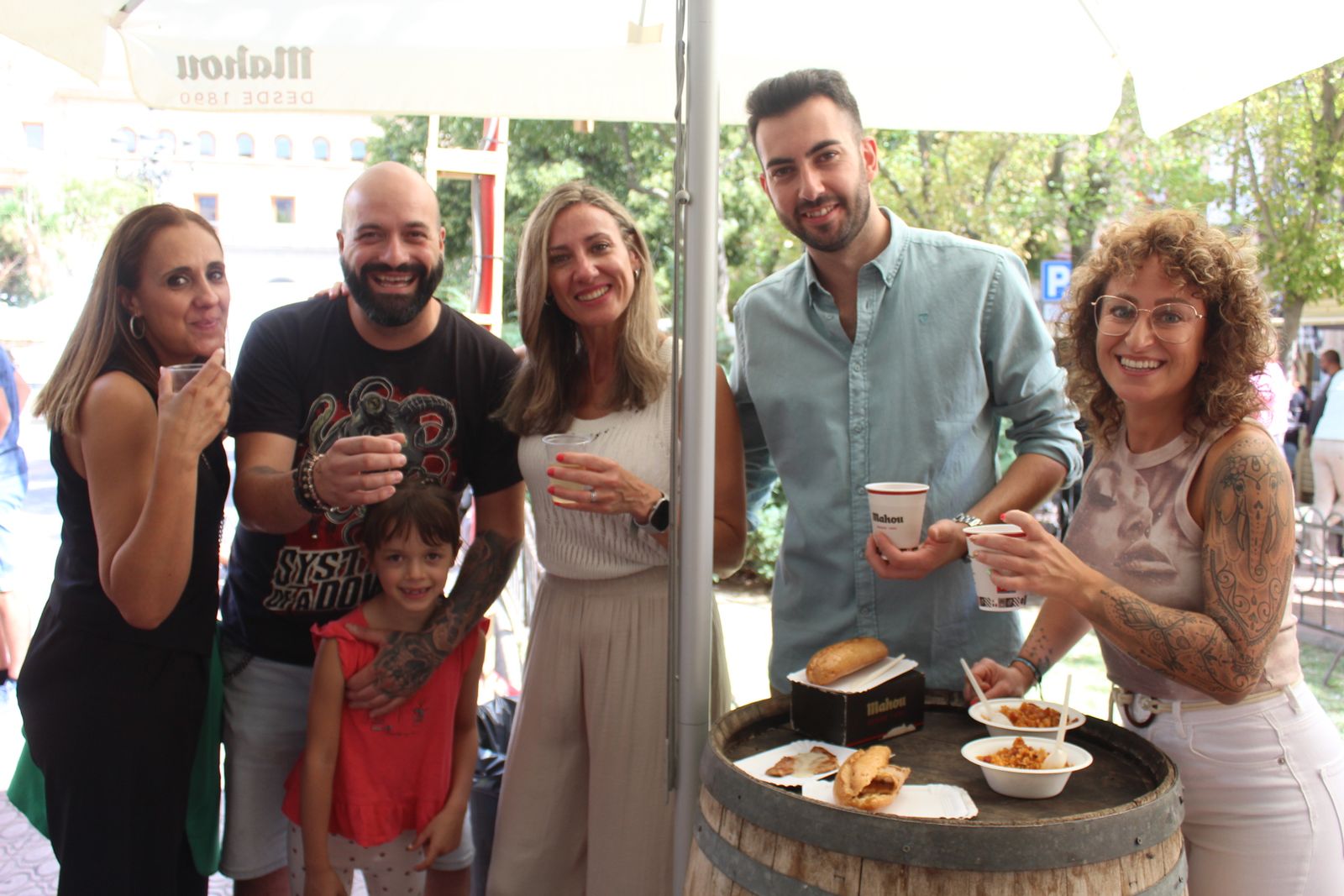 Ambiente en la Feria de Día en el mediodía de este martes