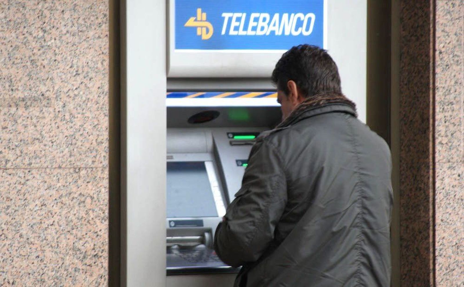 31 años, la fecha límite en la que los jóvenes dejan de serlo a ojos de la banca