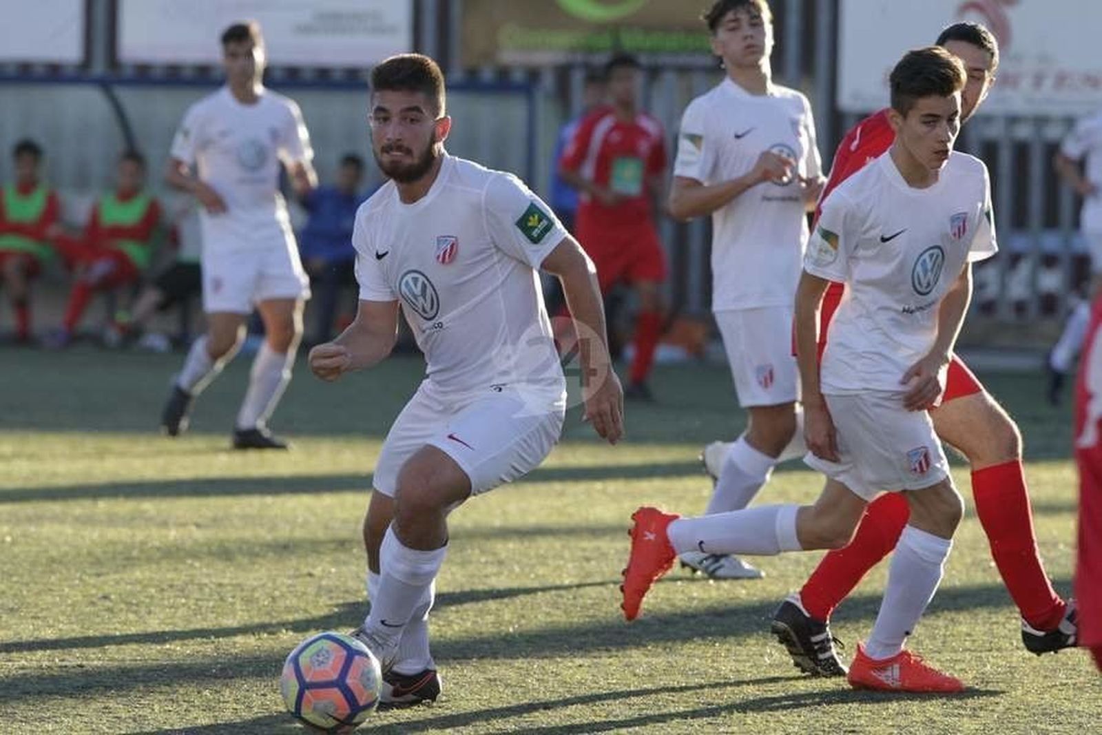 Derbi con diferentes objetivos en la Regional Juvenil