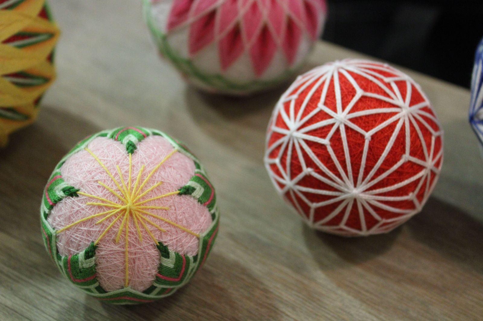 temari-artesania-tradicional-japonesa-elaborada-en-el-centro-cultural-hispano-japones-en-salamanca-6