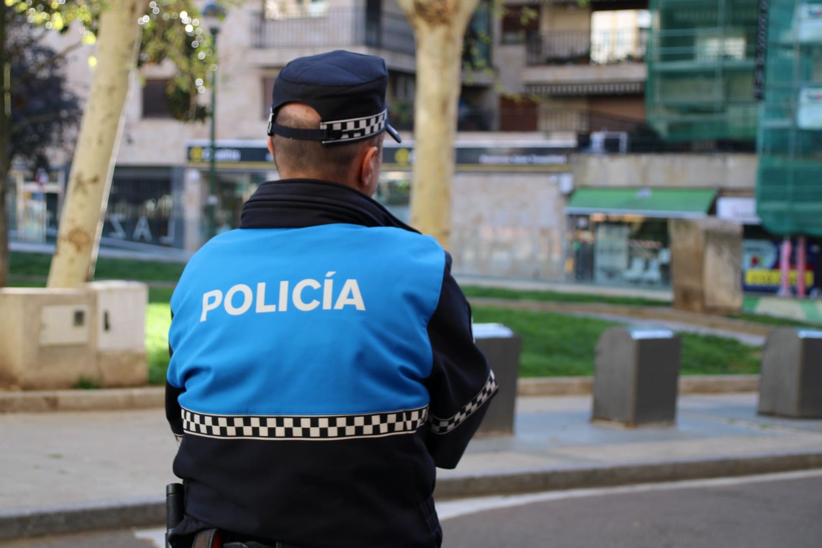 comprobacion-de-un-andamio-en-la-plaza-de-julian-sanchez-el-charro-fotos-s24h-4