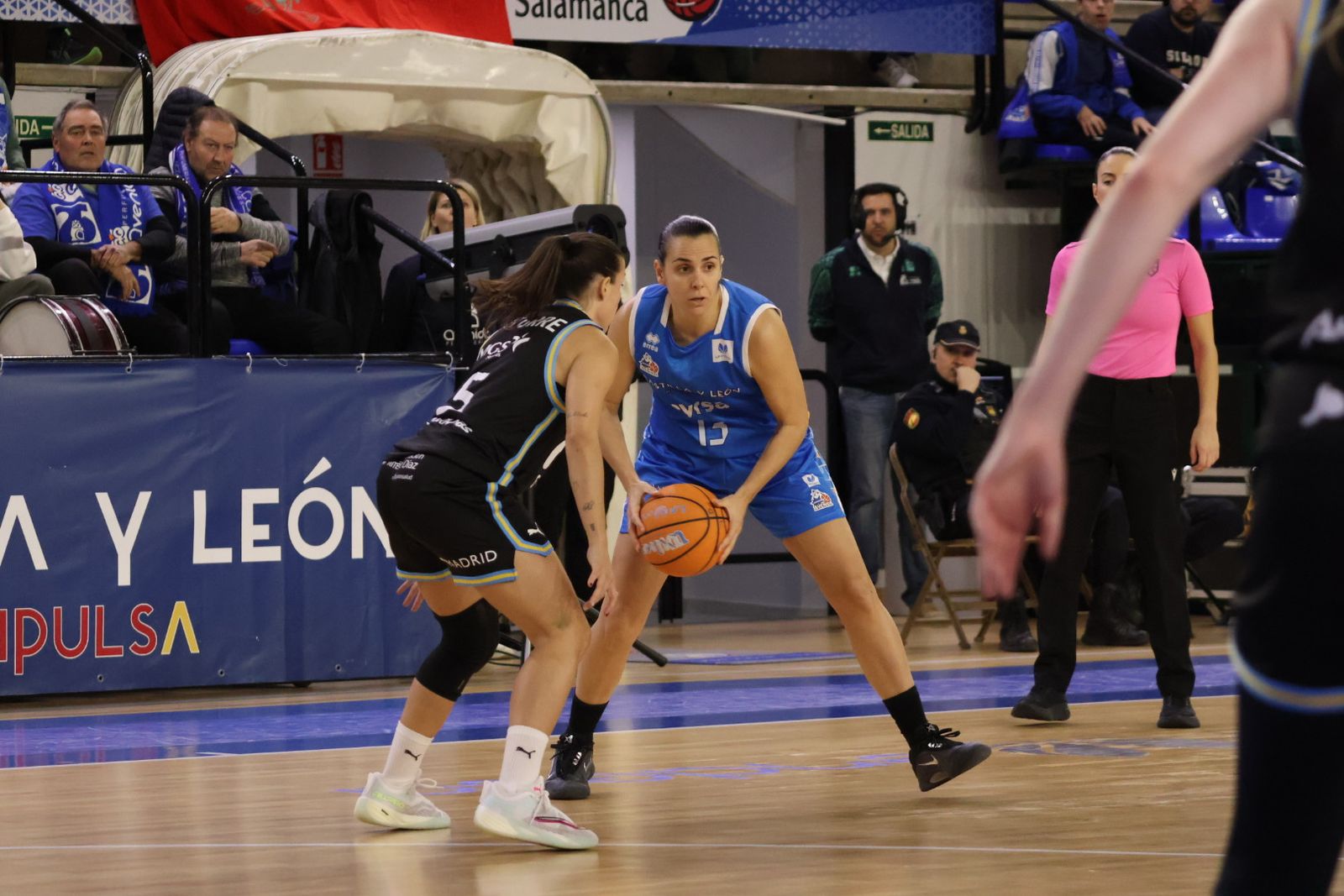 Perfumerías Avenida – Estudiantes