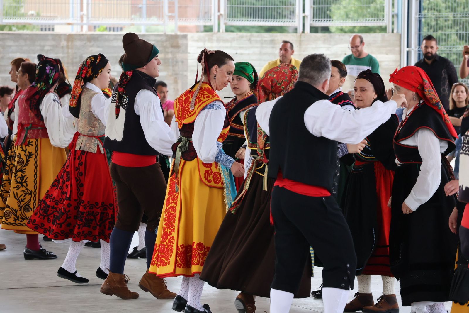 actuacion-fin-de-curso-de-la-escuela-de-baile-dona-urraca-63