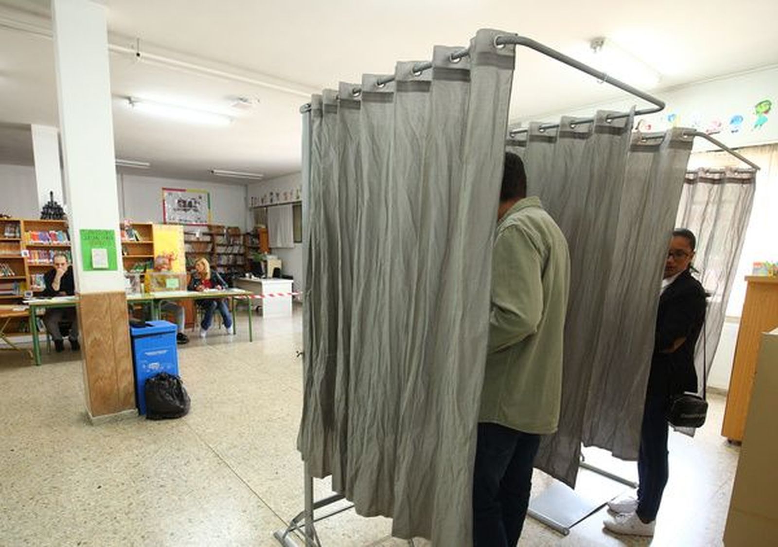 Imagen de archivo de un colegio electoral