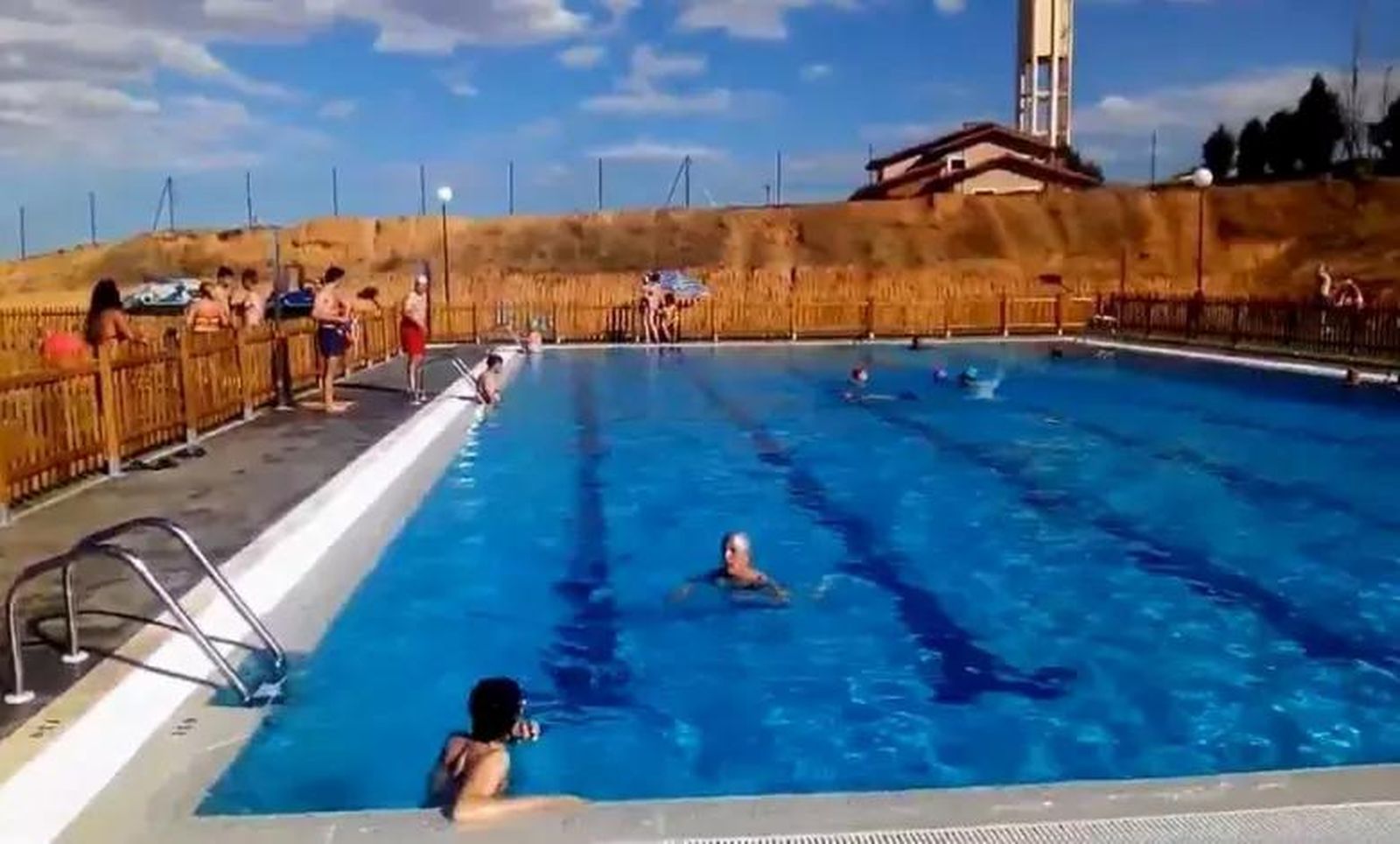 Piscina de Castrogonzalo. Foto: Benaventedigital