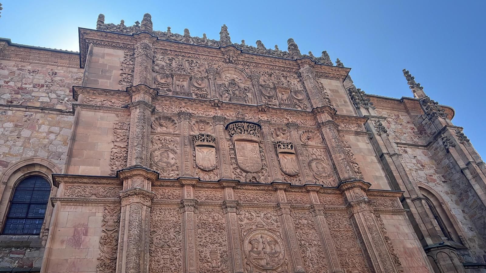Fachada Universidad de Salamanca (2)