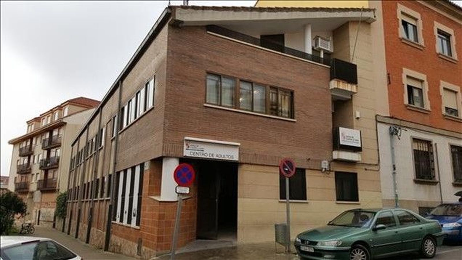 Centro de estudios de adultos de Benavente Centro de estudios de adultos de Benavente
