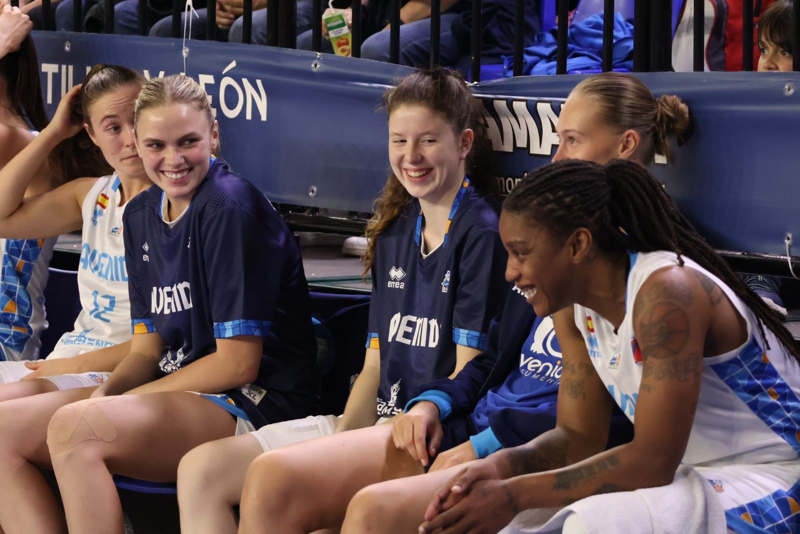 Perfumerías Avenida - Nyon Basket