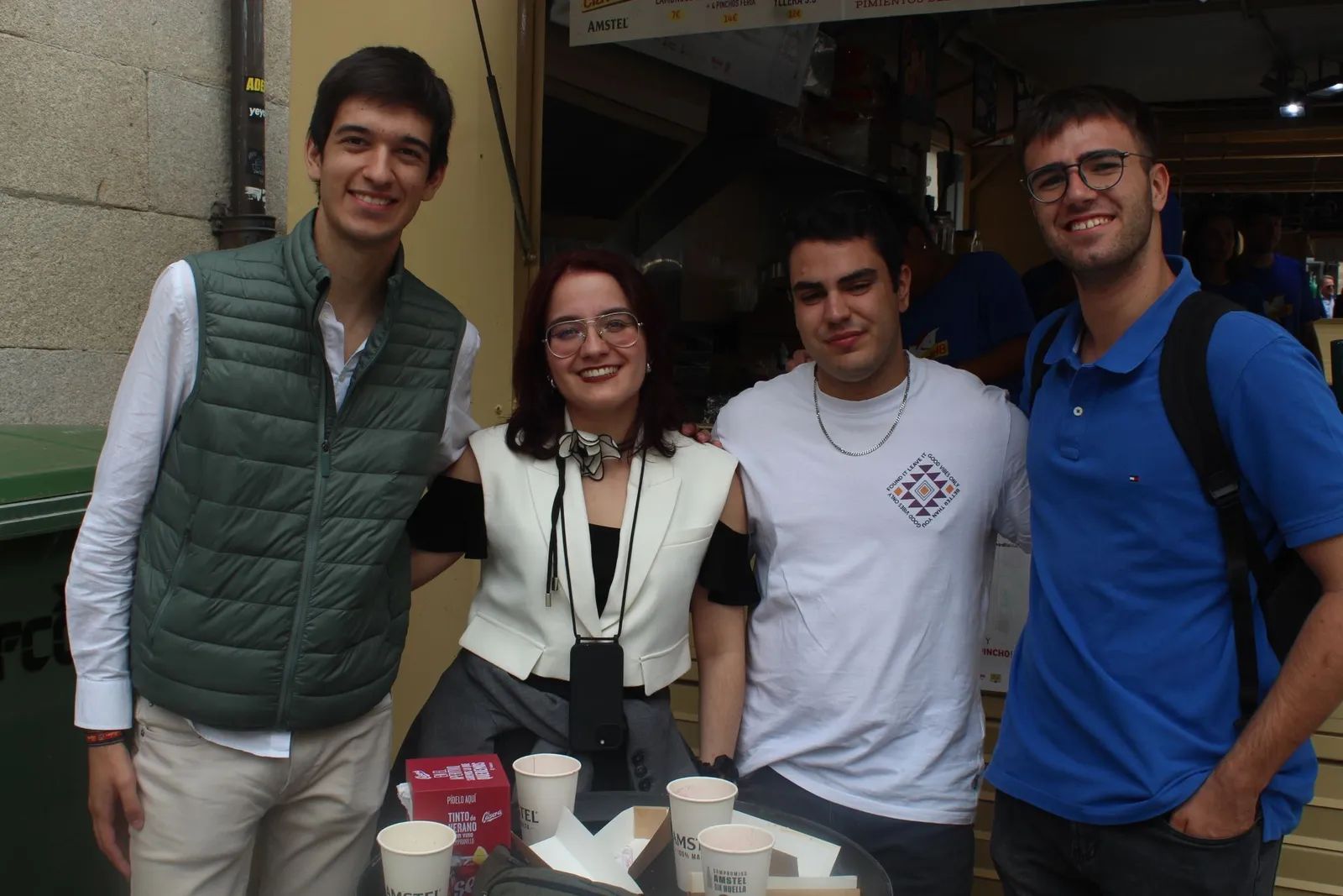 Ambiente en la Feria de Día en el mediodía de este viernes