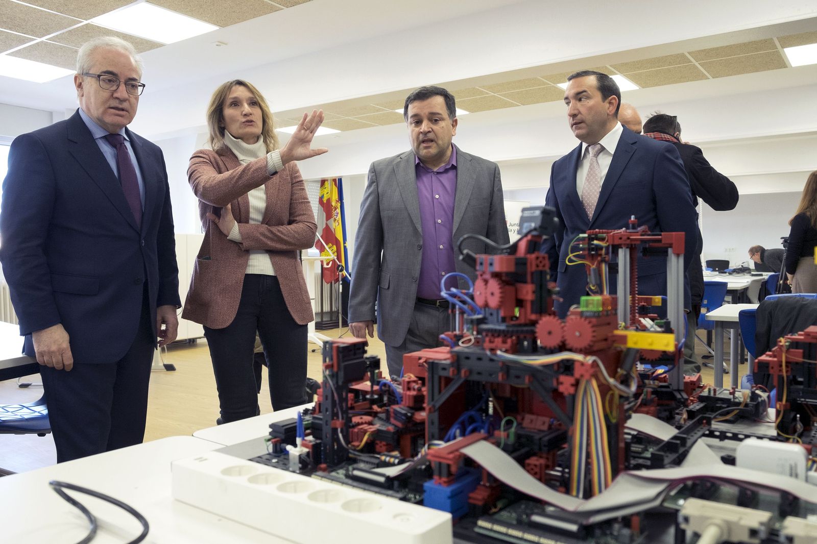 La consejera de Educación, Rocío Lucas, en la presentación de los datos de inserción de Formación Profesional en Castilla y León. ICAL