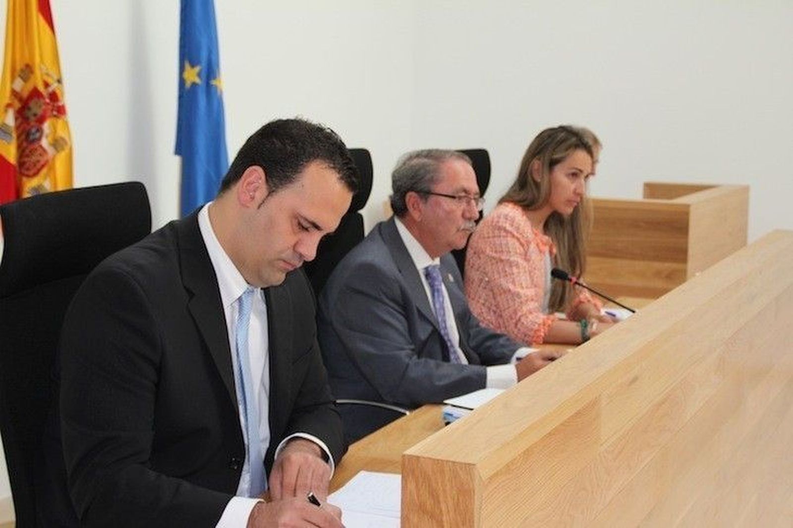 El Pleno del Ayuntamiento aprueba crear una Comisión de Seguimiento