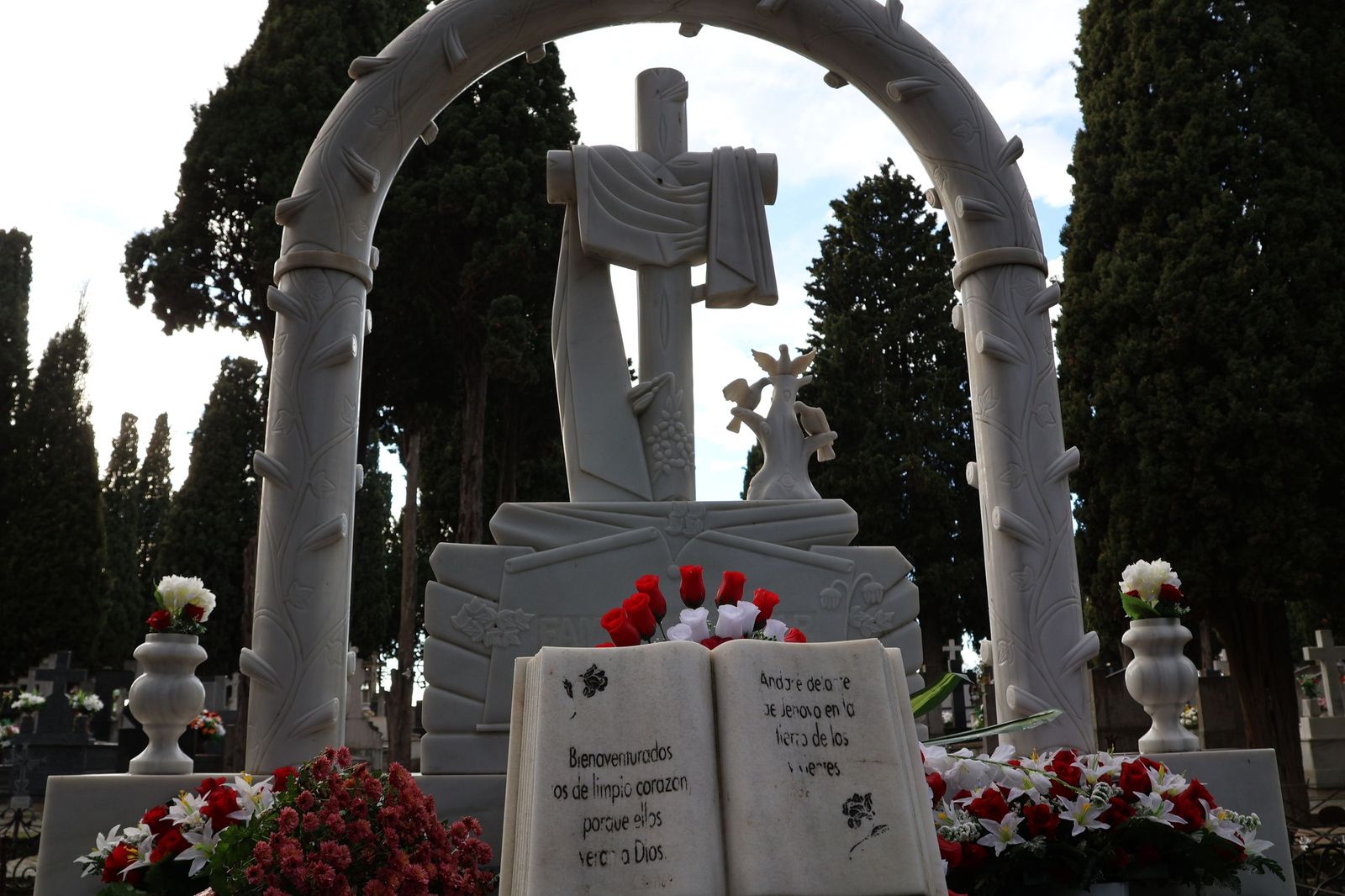 Los misterios del Cementerio municipal de San Atilano