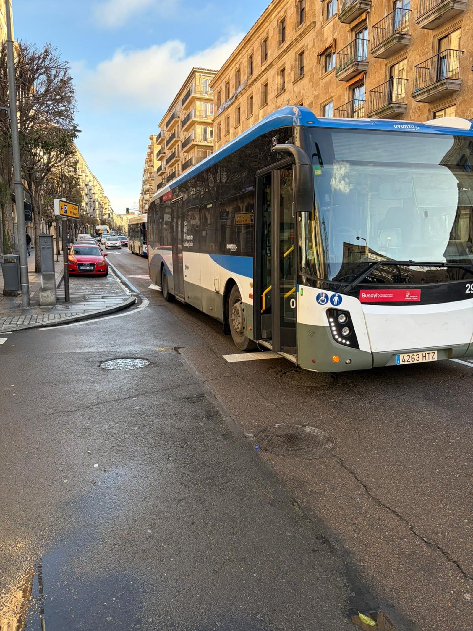 Autobús averiado en Gran Vía