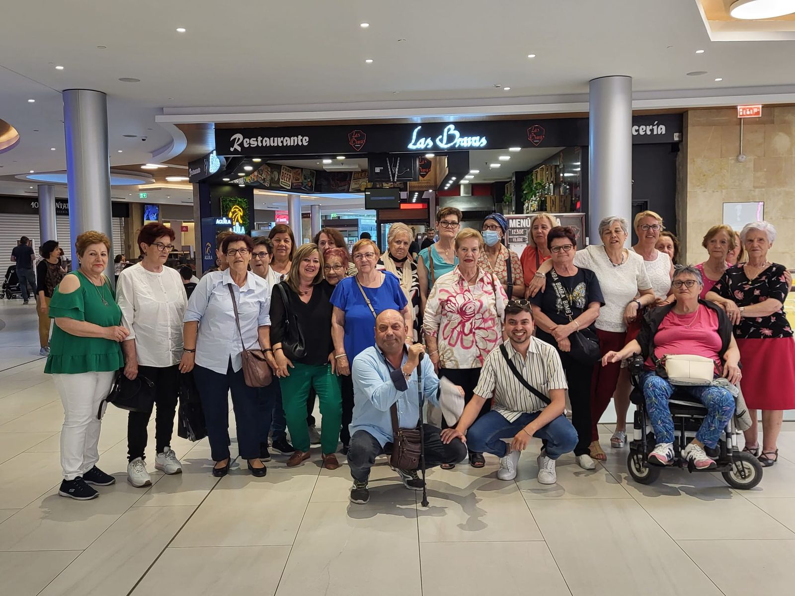 Cine, mayores de Santa Marta de Tormes. Foto de archivo