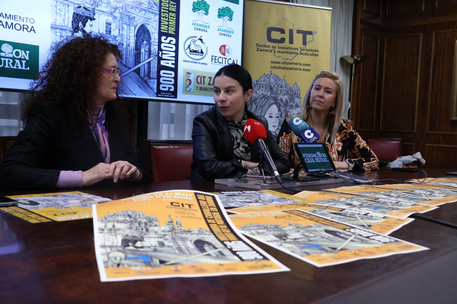 La Catedral de Zamora acoge la recreación de la investidura como caballero del primer rey de Portugal