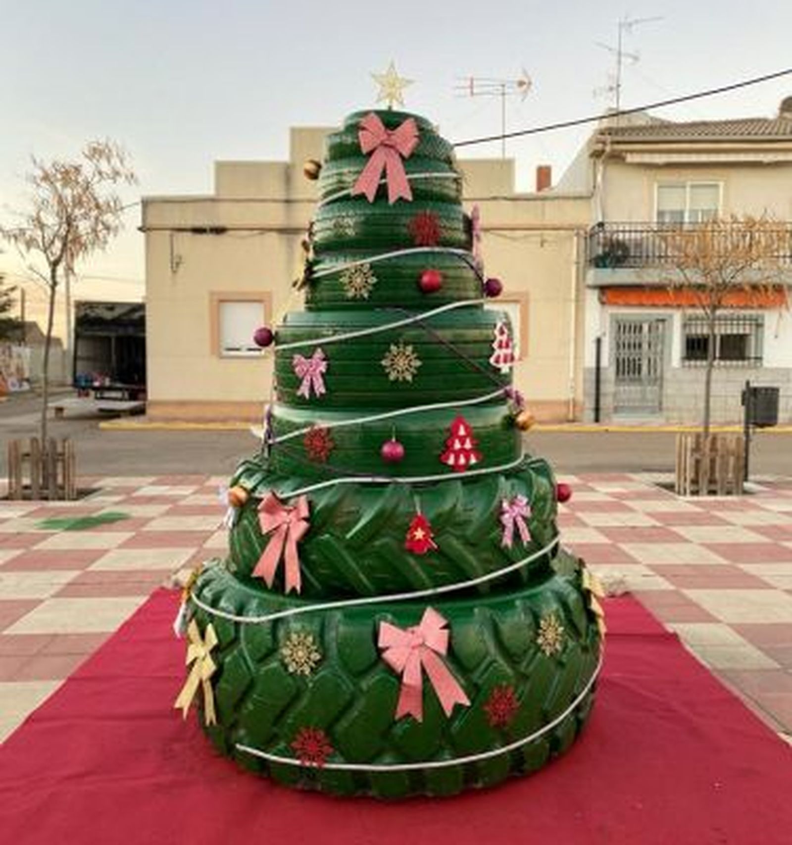 Árbol de Navidad en Pelabravo