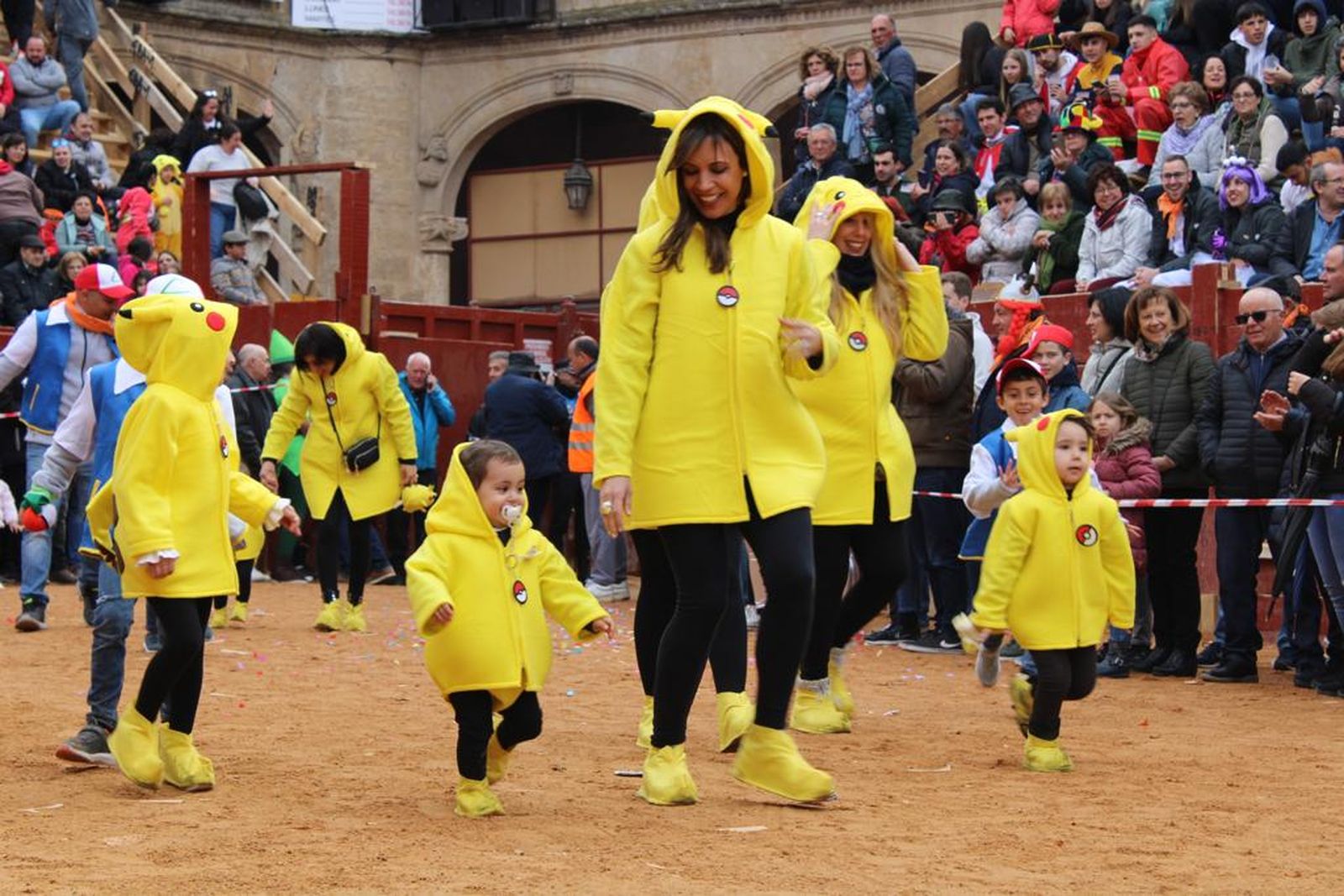disfraces-del-sabado-de-carnaval-en-ciudad-rodrigo-50
