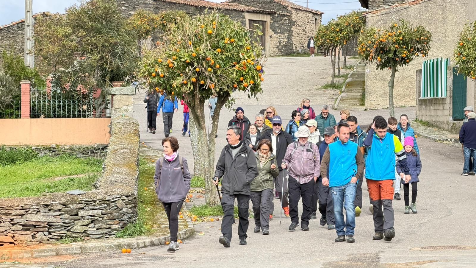 Marcha senderista en Vilvestre