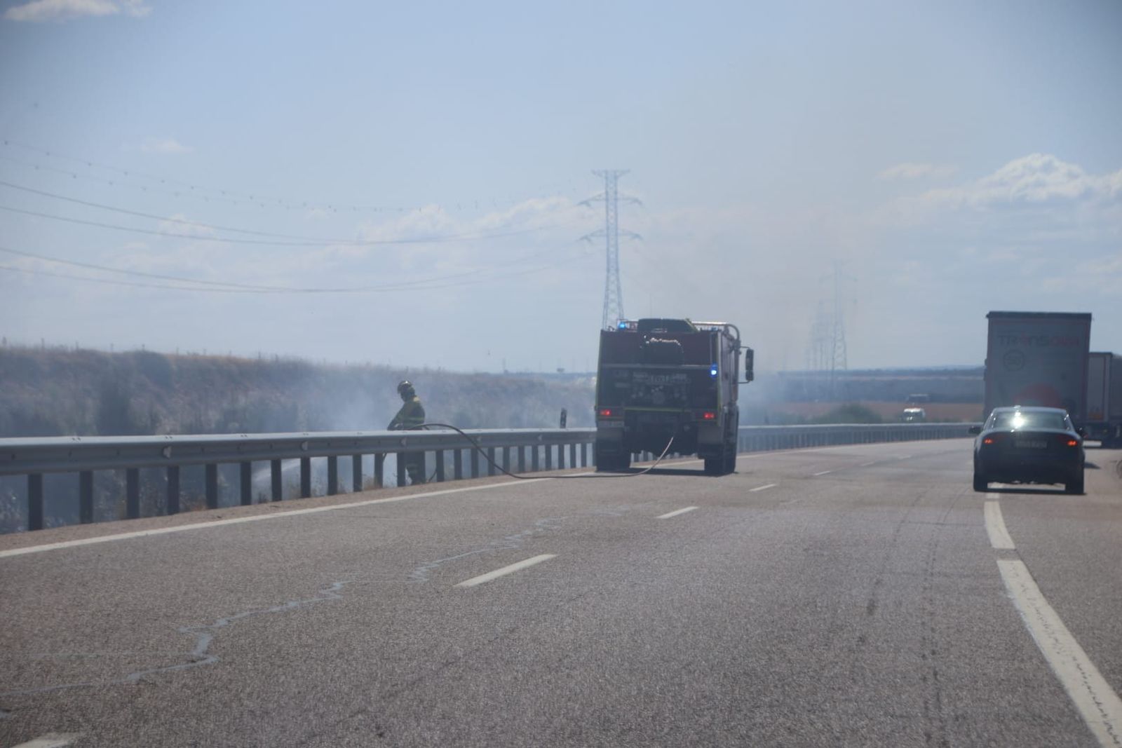 Movilización de varios medios por un incendio en plena A-62 Movilización de varios medios por un incendio en plena A-62