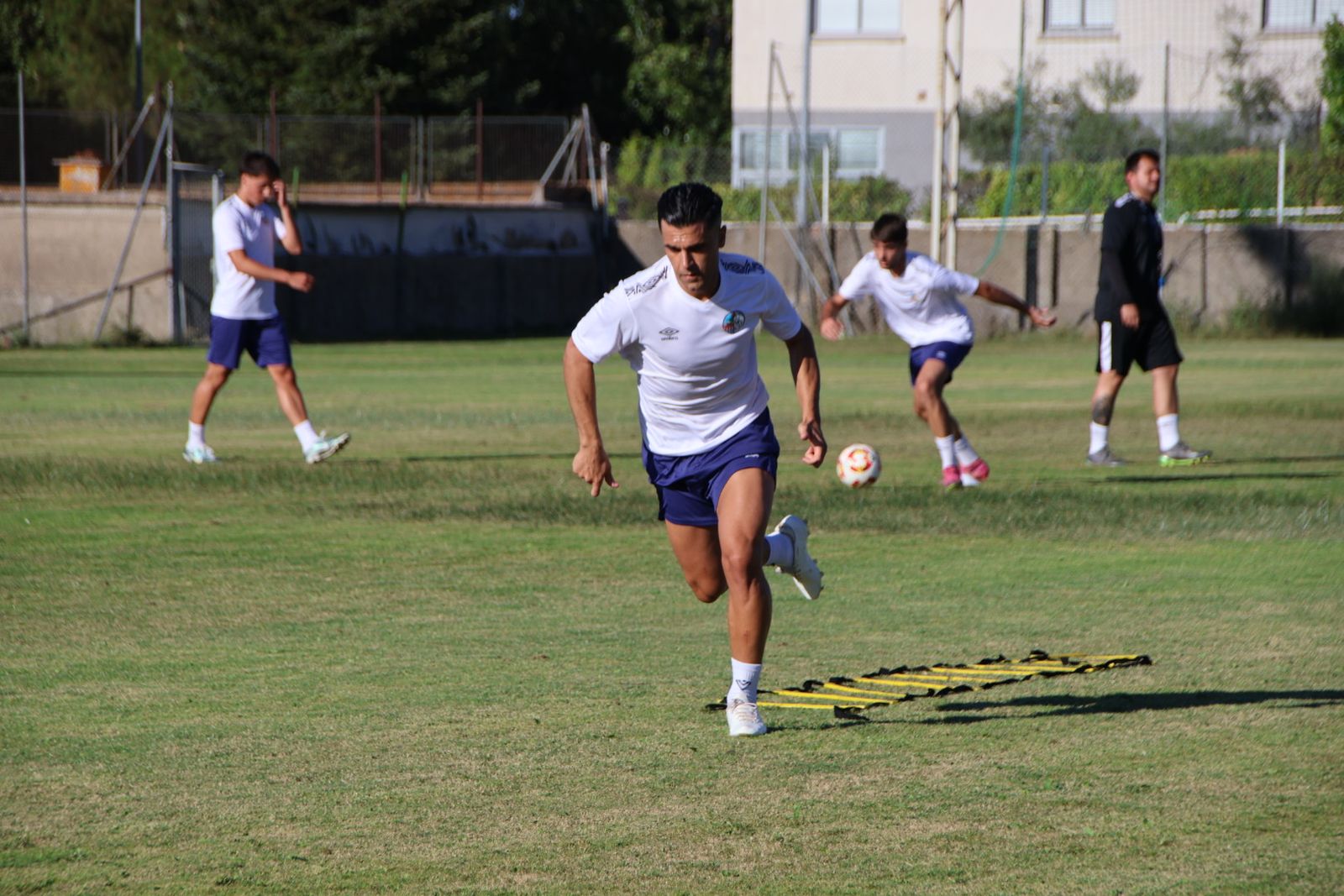 Dani Hernández, en un entrenamiento con el Salamanca CF UDS