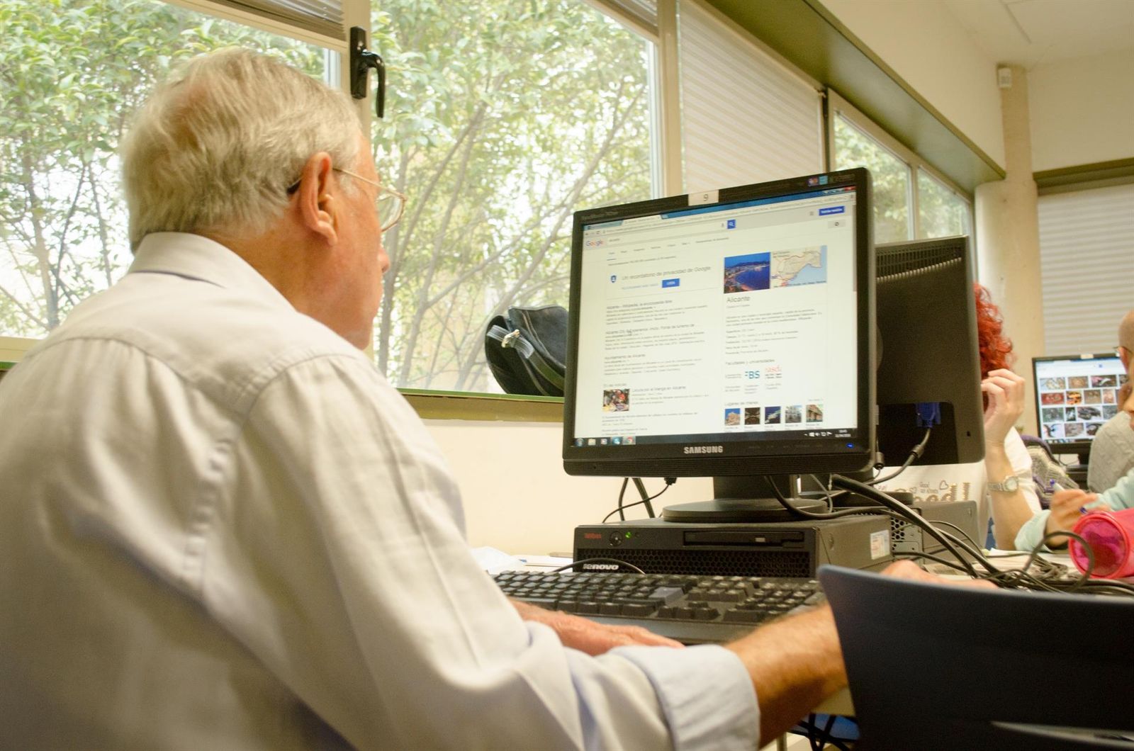Personas mayores, centro de mayores, jubilados. Foto EP